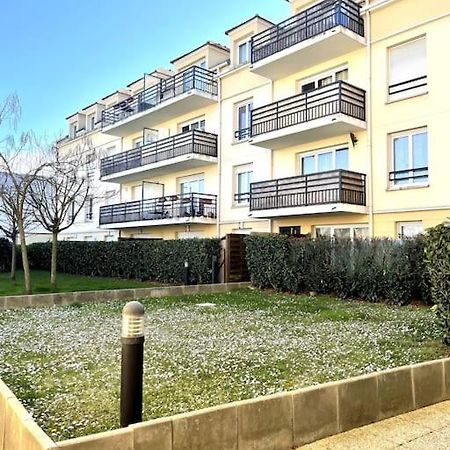 Appartement Grand F3 A 30Mn De Paris - Terrasse + Parking Prive à Saint-Ouen-l'Aumone Extérieur photo