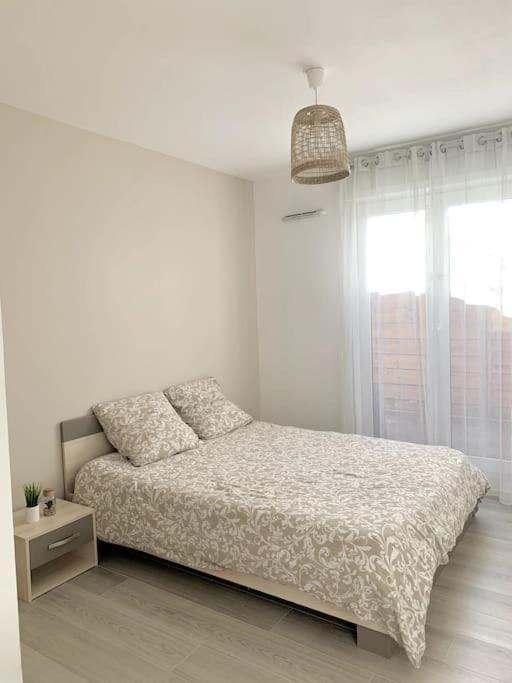 Appartement Grand F3 A 30Mn De Paris - Terrasse + Parking Prive à Saint-Ouen-l'Aumone Extérieur photo